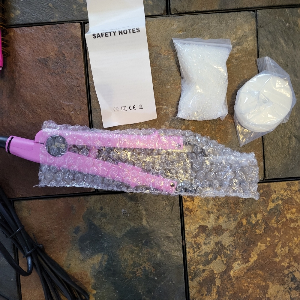 Hair extension heating tool